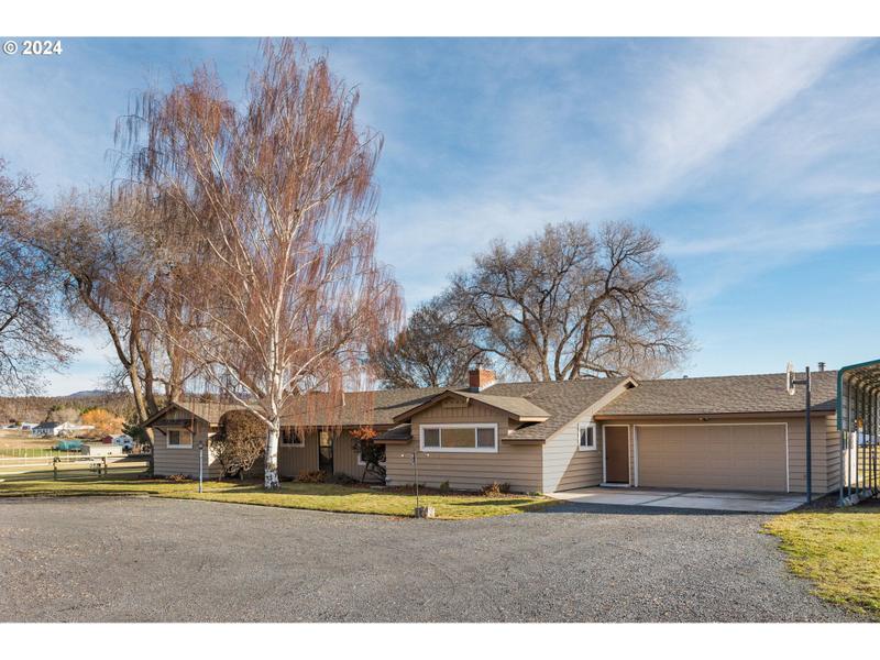 2166 NE BARNES RD, Prineville OR 97754 for Sale