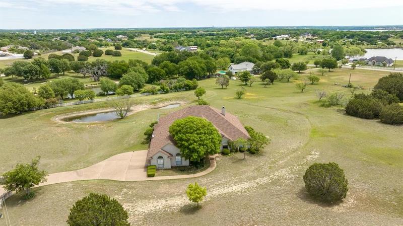 4301 Ivy Ct, Granbury, TX 76049 for Sale