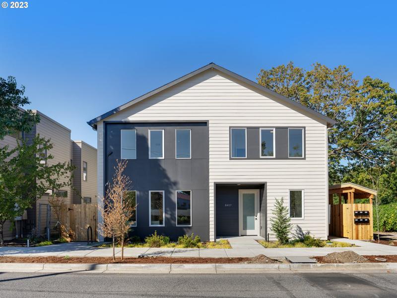 8409 SW 19th AVE 3, Portland OR 97219 for Sale
