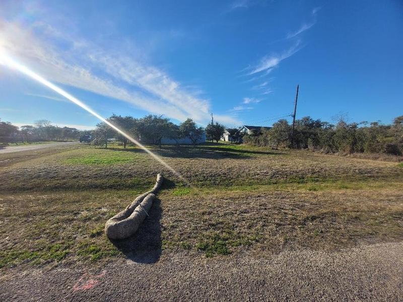 388 Royal Oak Ln, ROCKPORT, TX 78382 for Sale