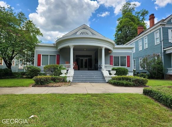 717 Broadway #4 - Columbus, GA 31901 - Home For Rent