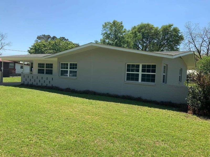 616 Peachtree Street, Headland, AL 36345  616612584 for Rent