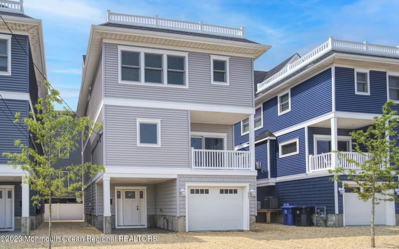 127 Dewey Dr, Ortley Beach, NJ 08751 - MLS 22402965 for Sale
