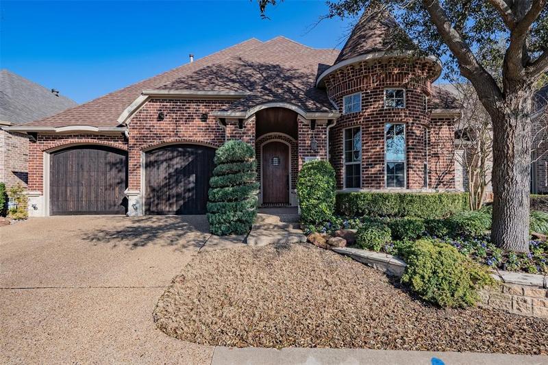 1854 Masters Dr, Desoto, TX 75115 for Sale