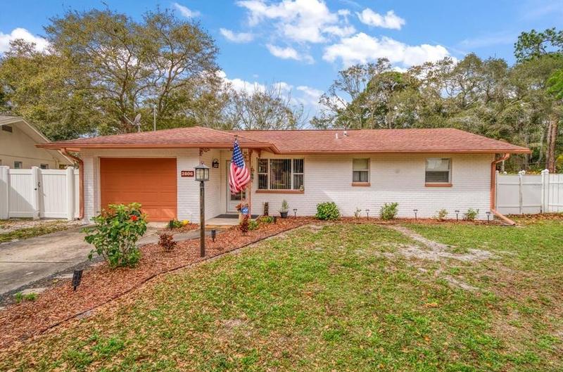 2806 St Croix Dr, Clearwater, FL 33759 - MLS U8228946 for Sale