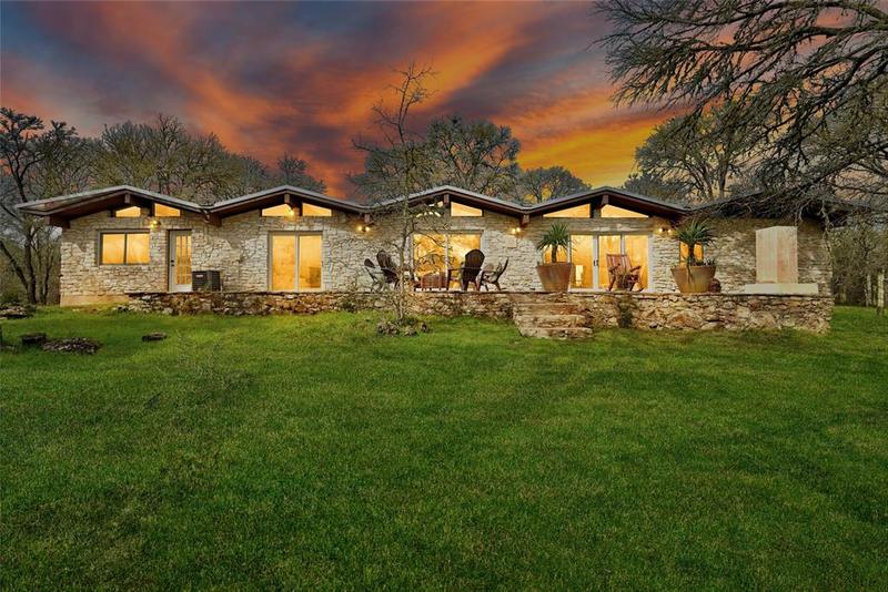 212 Hunters Glen Dr, San Marcos, TX 78666 for Sale
