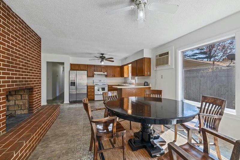 29 SUNSET DR, Waynesville, NC 28786 Single Family Residence For Sale  MLS# 26028910