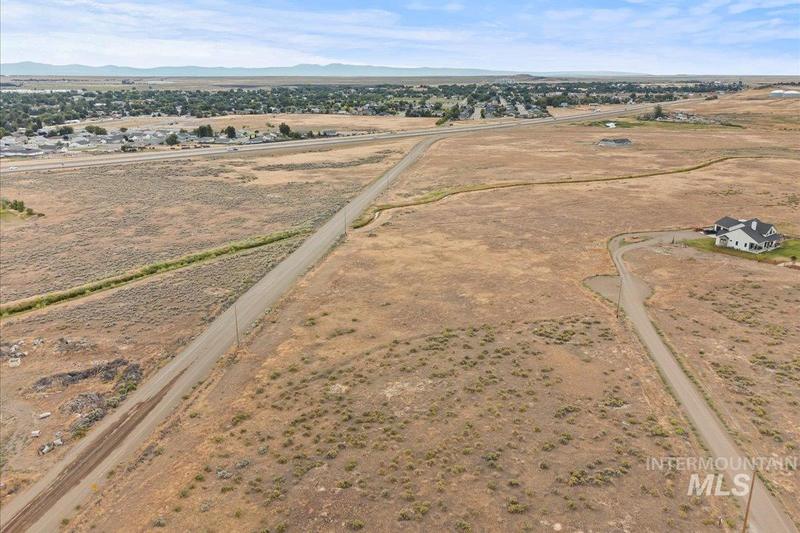 Tbd North 18th East, Glenns Ferry, ID 83623 for Sale