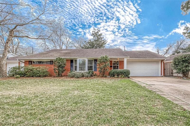 5603 Warm Springs Rd, Houston, TX 77035 for Sale