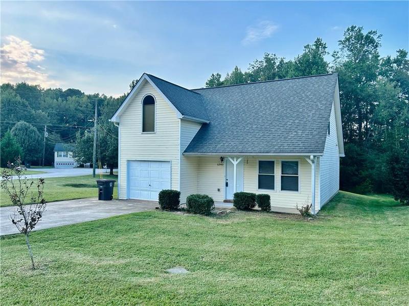 6945 Stonetrace Court, Douglasville, GA 30134 for Sale