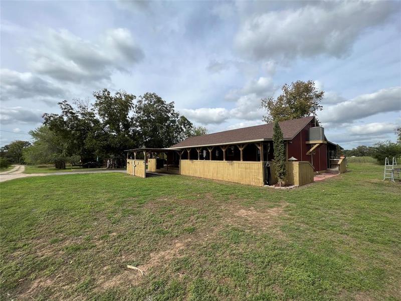 158 Dow Ln, Luling, TX 78648 for Sale