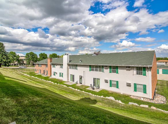 Crestview Manor Apartments - 2027 N 16th St - Bismarck, ND Apartments for Rent