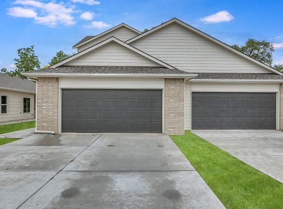 1604 S Limuel St - Wichita, KS 67235 - Home For Rent