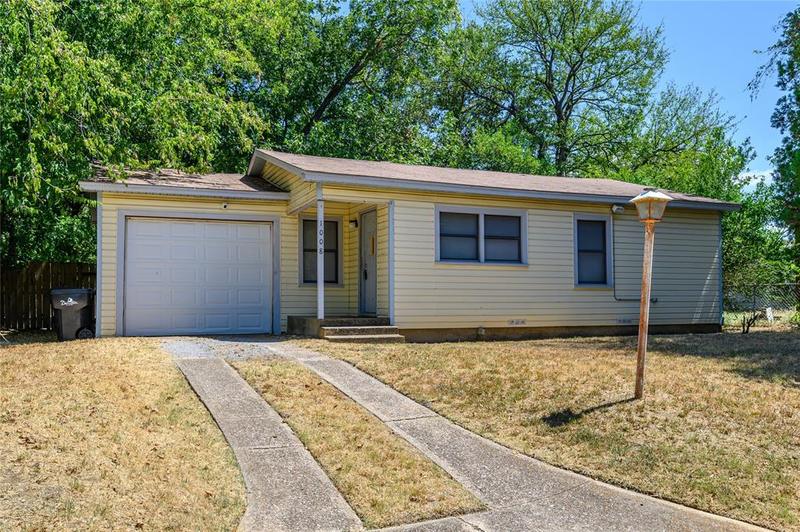 1008 North Burnett Avenue, Denison, TX 75020 for Sale