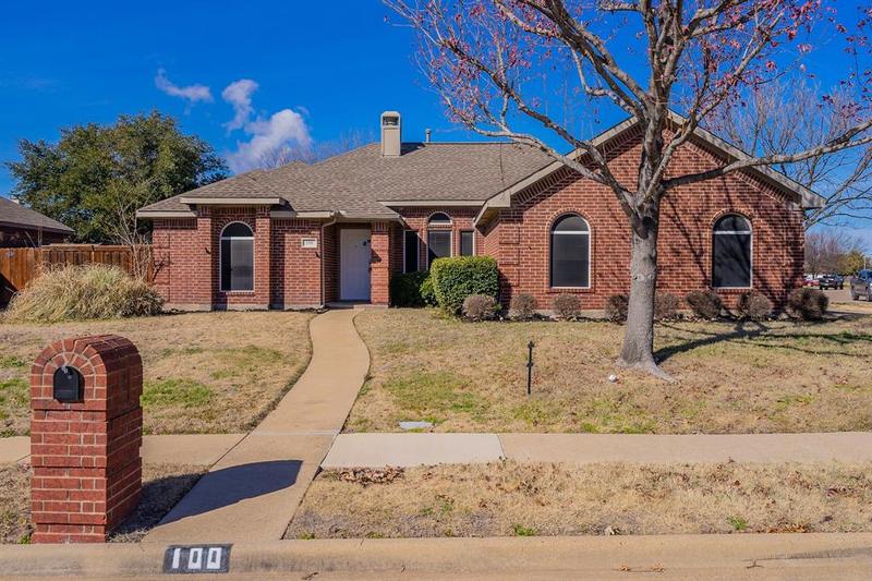 100 Villanova Cir, Forney, TX 75126 for Sale