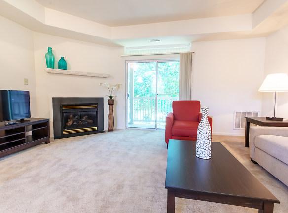 Lakeview Park Apartments - 601 Lakeview Dr - Royersford, PA Apartments for Rent