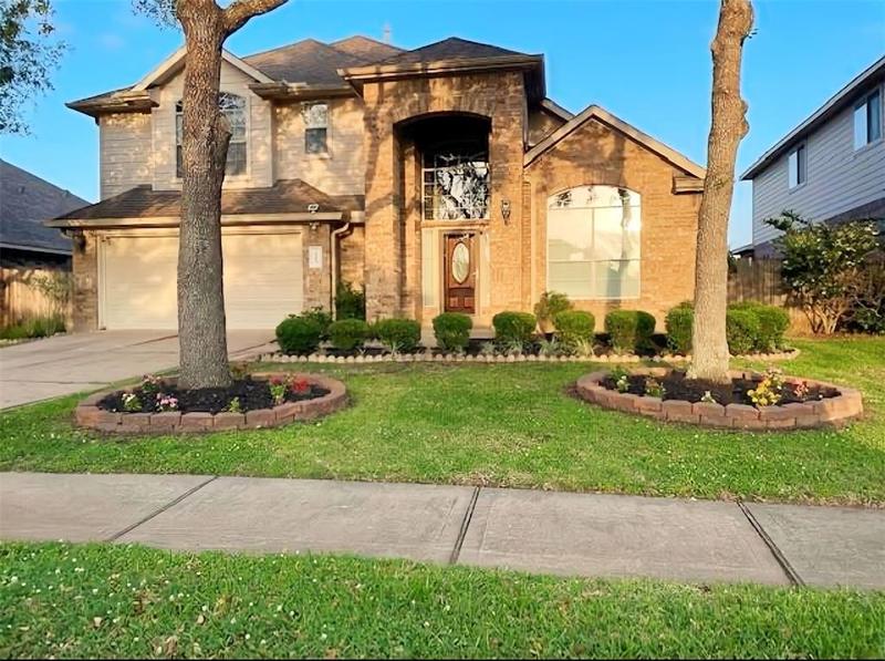 2303 Diamond Springs Dr, Pearland, TX 77584 for Sale