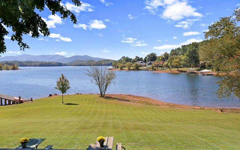 207 PITTS RD, Hayesville, NC 28904 Manufactured Home For Sale  MLS# 320368
