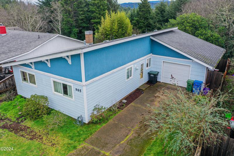 965 SE Ball Boulevard, Waldport OR 97394 for Sale