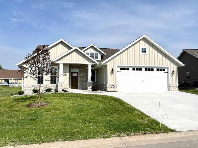 834 FOUNTAIN WAY, MENASHA, WI 54952 Single Family Residence For Sale  MLS# 50284319