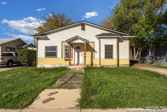 1511 W HOLLYWOOD AVE, San Antonio, TX 78201 Single Family Residence For Sale  MLS# 1749425