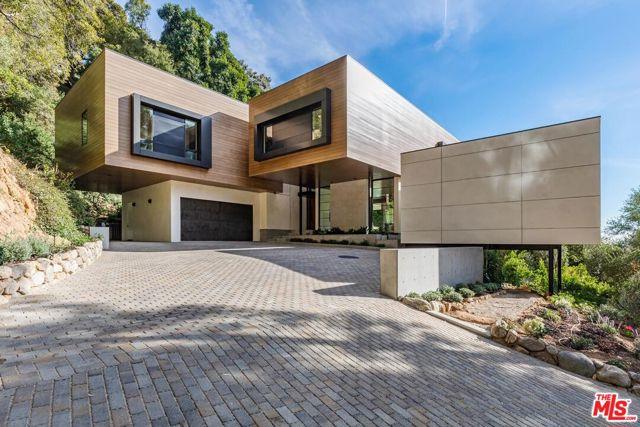 1835 Old Orchard, Los Angeles CA 90049 for Sale