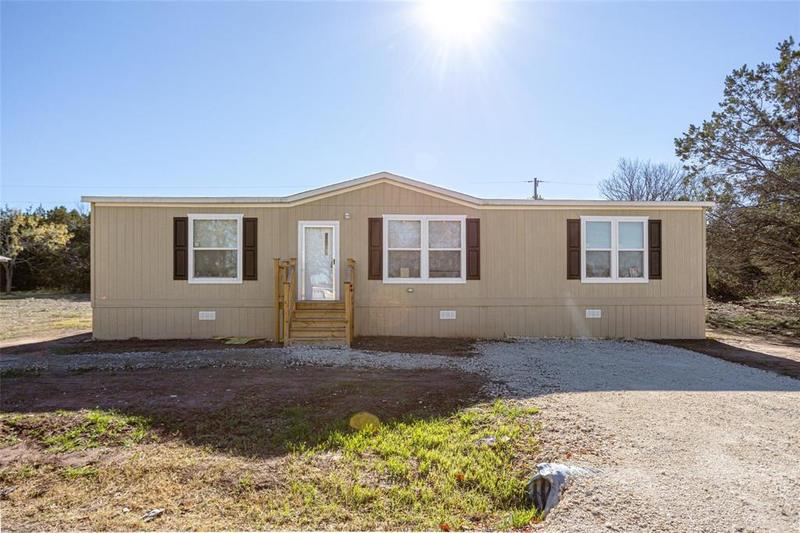 929 Nacogdoches River Dr, Granbury, TX 76048 for Sale