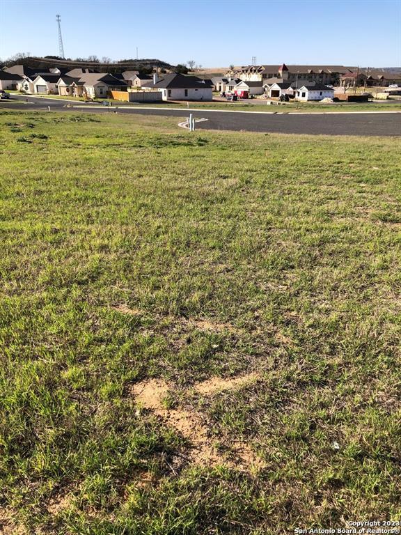 605 Taylor Ct, Fredericksburg, TX 78624 for Sale