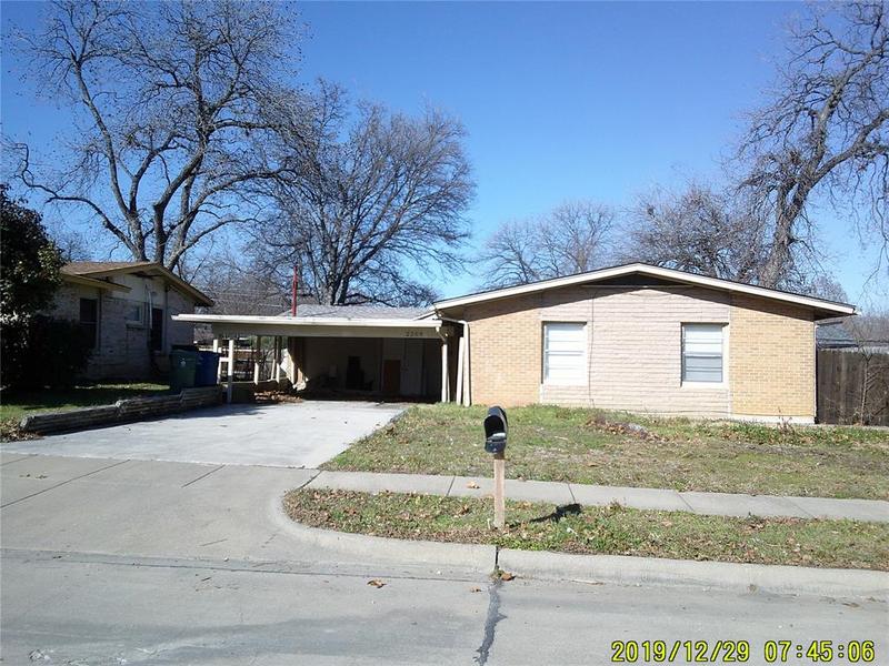 2209 Huntington Dr, Arlington, TX 76010 for Sale