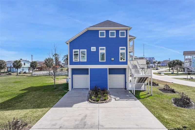 14213 Treasure Ct, Galveston, TX 77554 for Sale