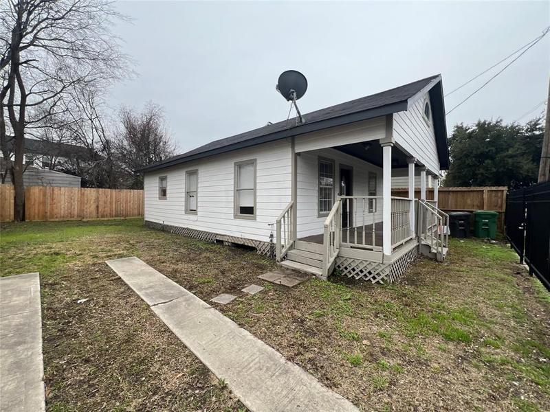 916 E 35th St, Houston, TX 77022 for Sale