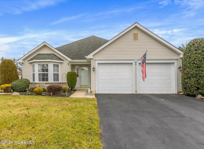 36 Ivy Hill Road, Lakewood, NJ 08701 for Sale