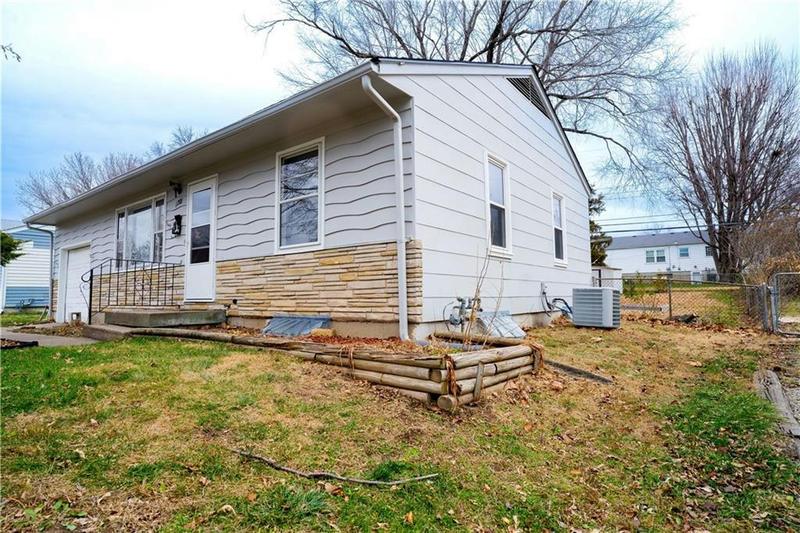 1201 N ATHERTON RD, Independence, MO 64056 Single Family Residence For Sale  MLS# 2467402