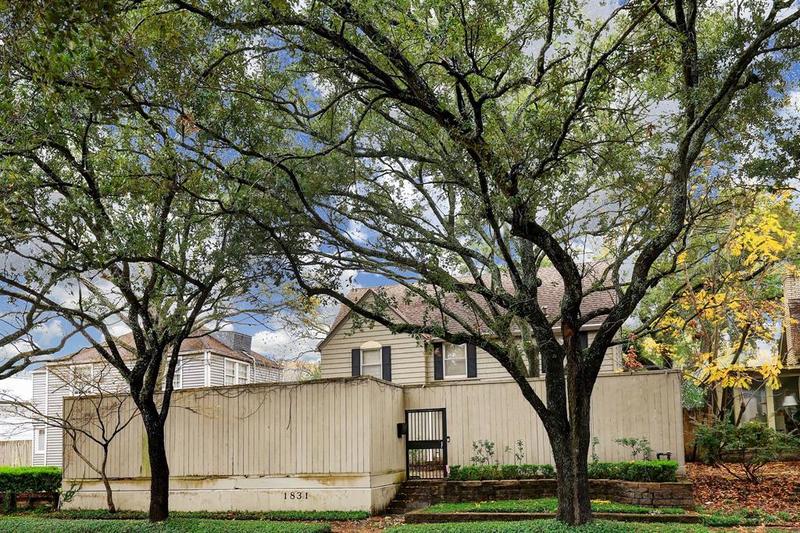 1831 Bissonnet St, Houston, TX 77005 for Sale