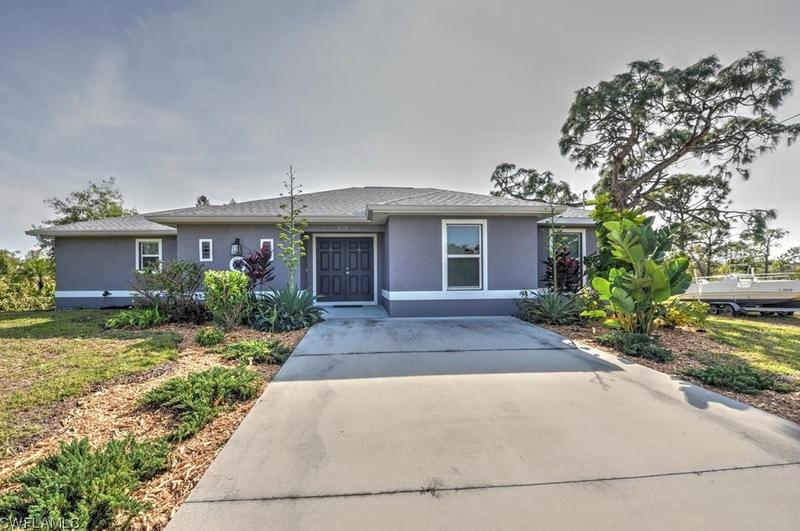 5775 Little House Ln, Bokeelia, FL 33922 - MLS 224000292 for Sale
