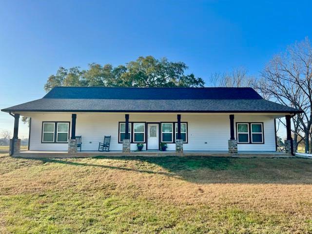 202 Horse Shoe Trl, Angleton, TX 77515 for Sale