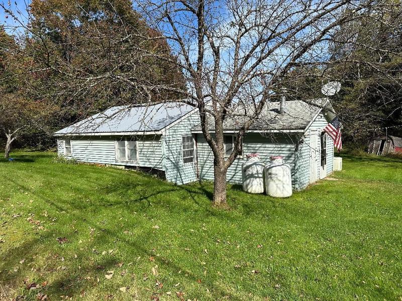 364 Perini Road, Newbury, VT 05051 for Sale