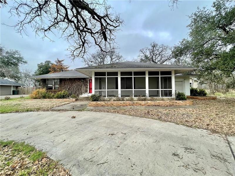 104 College View, Bryan, TX 77801 for Sale