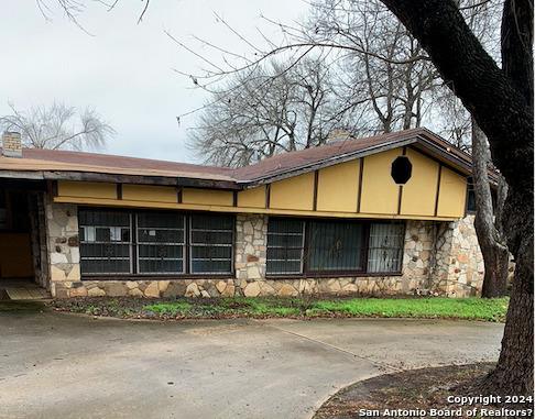 5414 GAVILAN DR, San Antonio, TX 78242-2354 for Sale