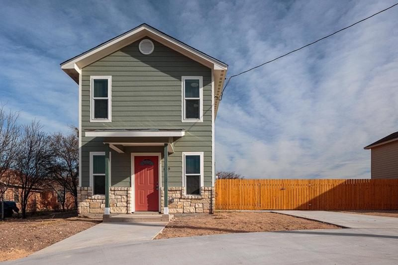 1289 W Cantu, Del Rio, TX 78840 for Sale