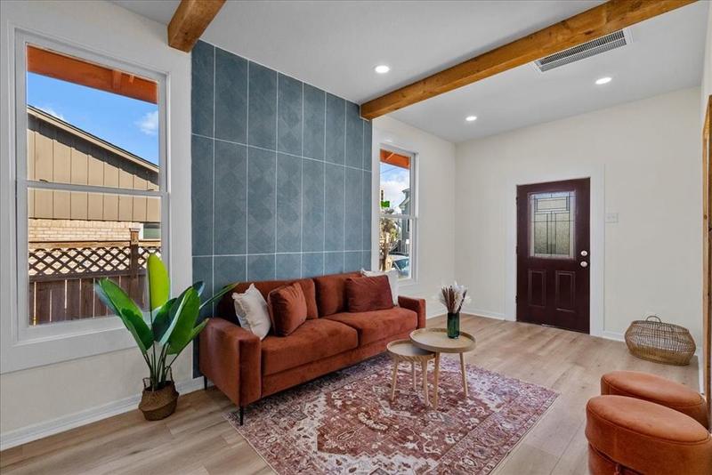511 13th St, Galveston, TX 77550 for Sale