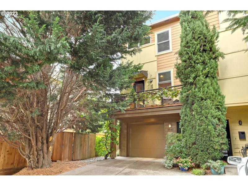2841 SE SCHILLER ST, Portland OR 97202 for Sale