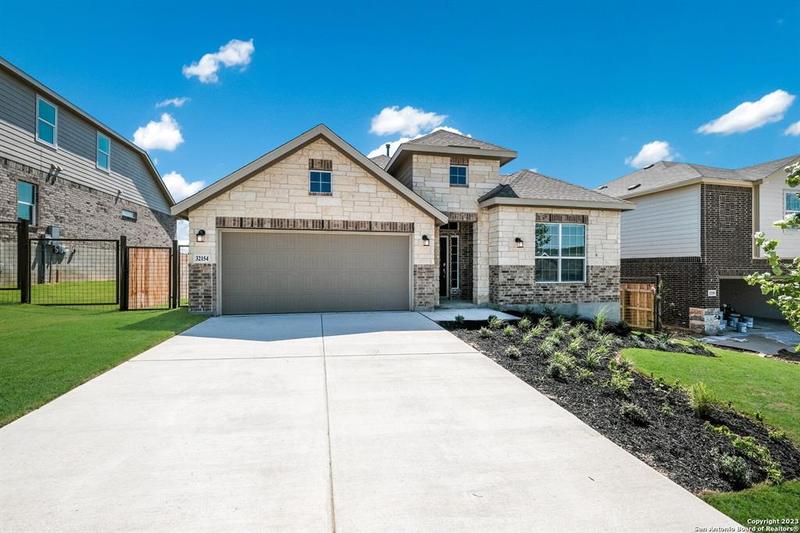8944 James Bowie, Seguin, TX 78155 for Sale