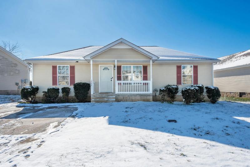 3442 FOXRUN LN, Clarksville, TN 37042 Single Family Residence For Sale  MLS# 2608759