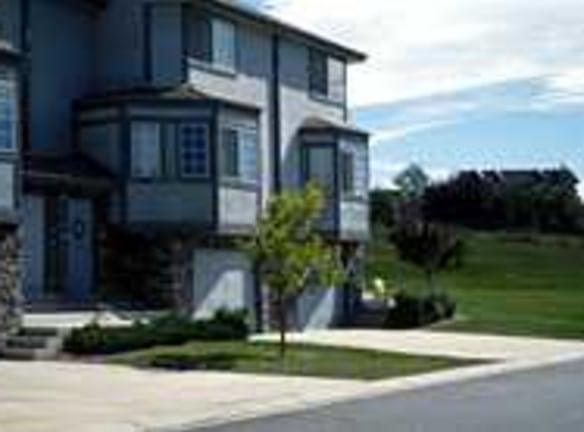 Columbine Meadows - 8214 W Ken Caryl Pl - Littleton, CO Apartments for Rent