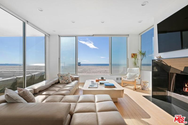 3719 Ocean Front Walk, Unit 1, Venice, CA 90292 for Rent