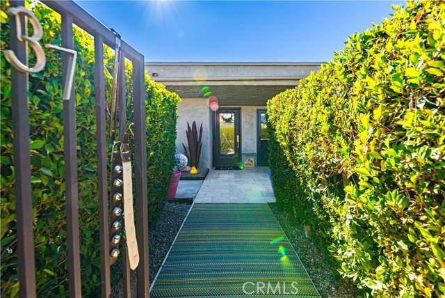 1111 E Ramon 37, Palm Springs CA 92264 for Sale