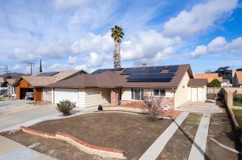 27062 Terrytown Rd, Menifee, CA 92586 - MLS SW24025765 for Sale
