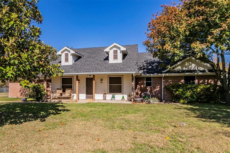 515 Becky Ln, Waxahachie, TX 75165 for Sale
