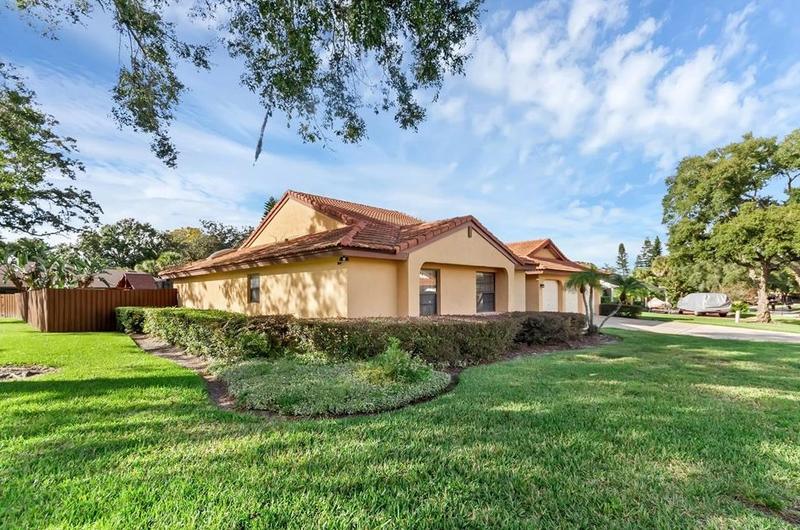 7461 Sparkling Lake Rd, Orlando, FL 32819 - MLS O6146530 for Sale